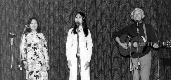 Thái Hằng, Thái Hiền và Phạm Duy - Chicago 3.1976 