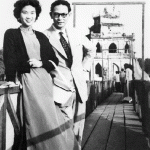 Hanoi, 1953 - Phạm Duy, TháiHằng, trên cầu Thê Húc