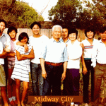 Căn nhà tại Thị TrấnGiữa Ðàng - Midway City, CALIFORNIA-USA