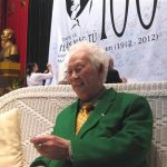 Nhạc sĩ Phạm Duy trong buổi ra mắt Trường ca Hàn Mặc Tử tại HN 27.5.2012
