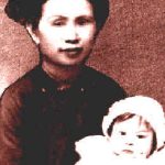 Lên một, trong lòng mẹ